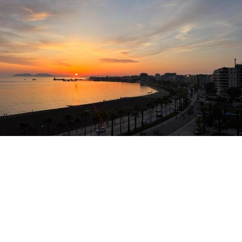 Viola Central Lungomare Apartment 50 m to Beach