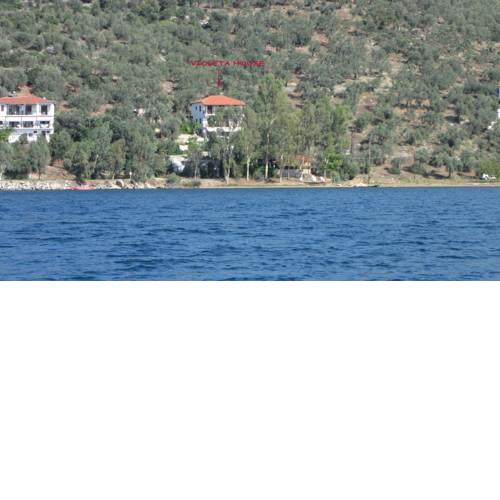 Violetta Studios & Apartments
