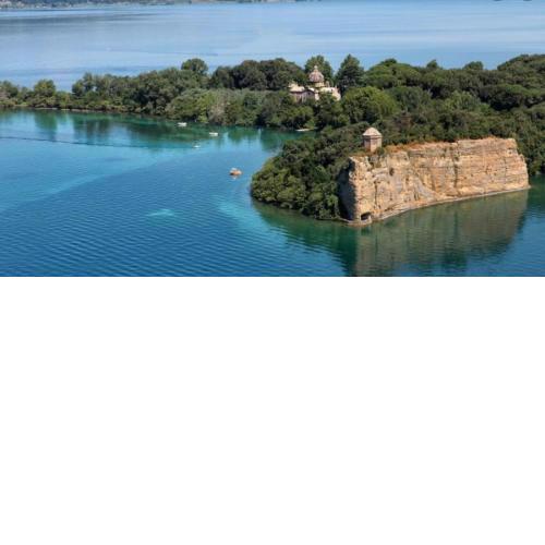 VISTA LAGO 2