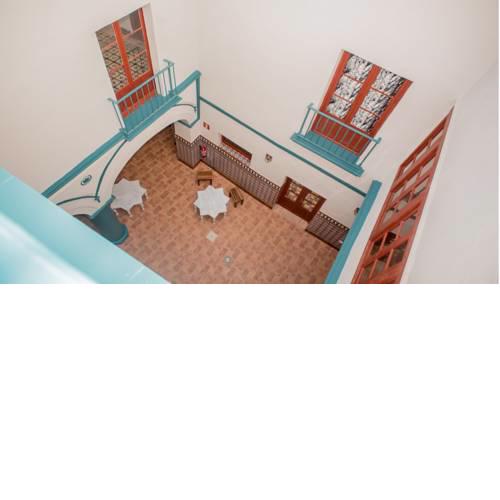 Vivian's Guest House