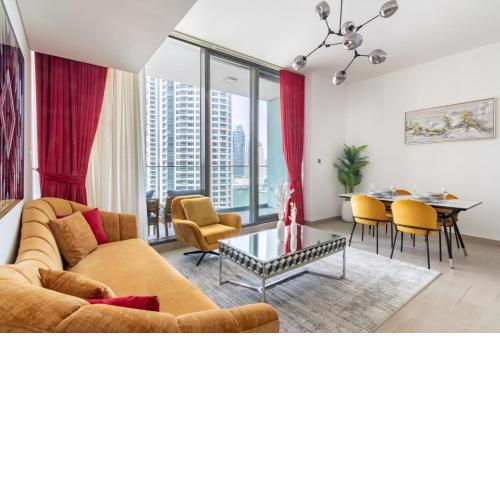 Vivid 2-bedroom Marina view