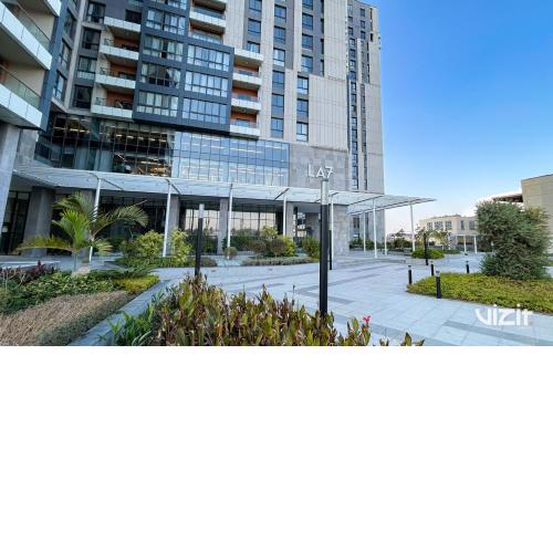 VIZIT Aeon Towers Near Mall of Arabia