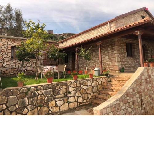 Vokopola Villa