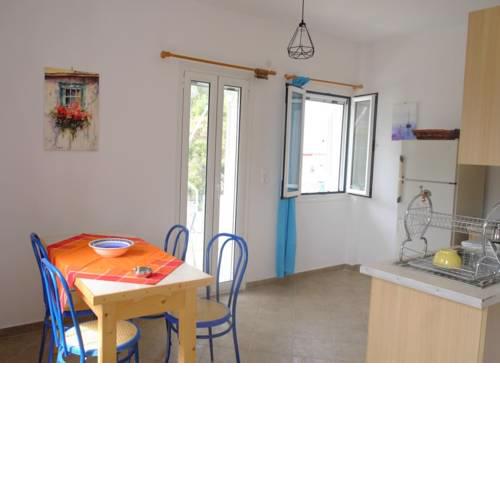 Voula's Marathon Beach Apartment