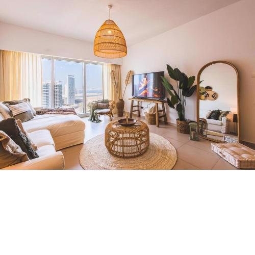 Voyage Two Bedroom In Reem Island