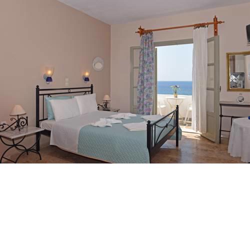 Vrohaki Studios & Rooms