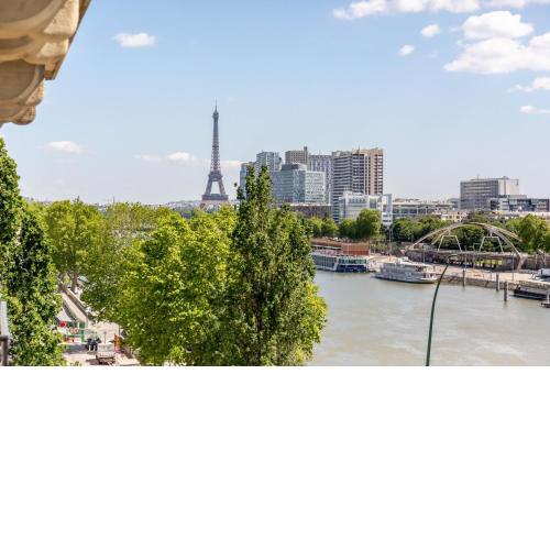 Vue Tour Eiffel et Seine, sans vis à vis