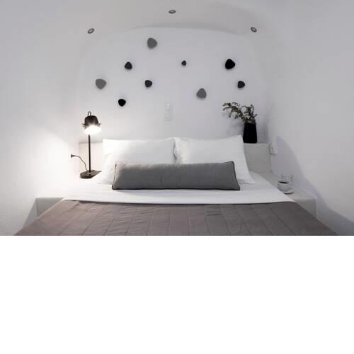 w Executive Cave Villa with Outdoor Hot Tub