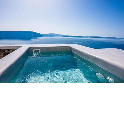 w Grand Cave Villa Outdoor Hot Tub Santorini