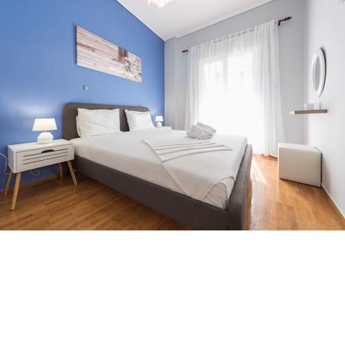 Warm Delightful Acropolis Apartment