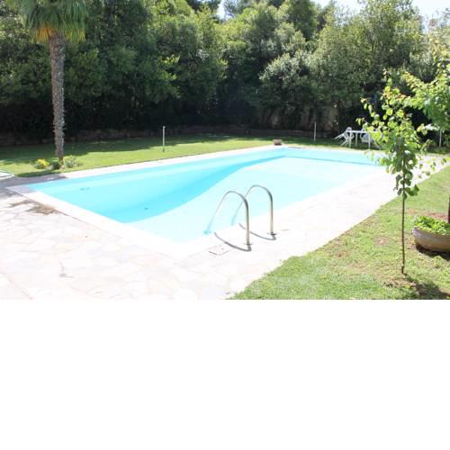 Warm & inviting Studio with Common Pool
