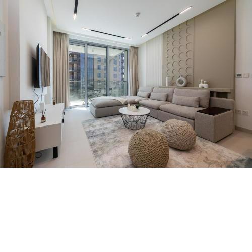 Waterfront 1BDR Apartment in The Grand Creek Harbour