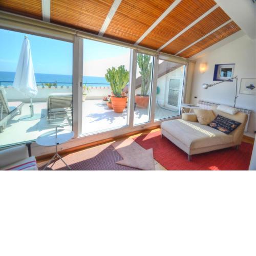 Waterfront Duplex by Hello Homes Sitges