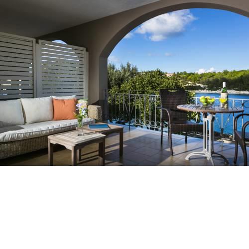 Waterfront Starboard Suite