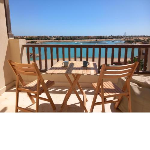 Waterside Serene Getaway 2beds apt - El Gouna
