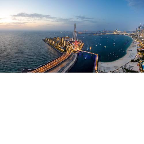 Waves Holiday Homes - Sea View Luxury 3 Bedroom Apartment With Balcony