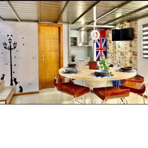We Loft L Great for groups