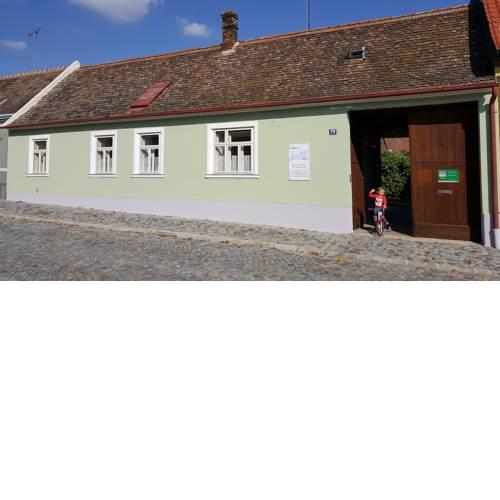 Weinbauernhof Löscher