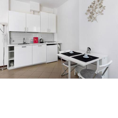 White Leaves Studio by Wonderful Italy
