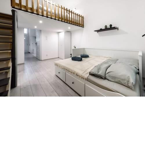 White Nature Apartment with modern Design