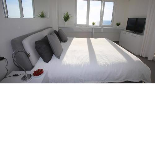 White Residence Luxury Apartments