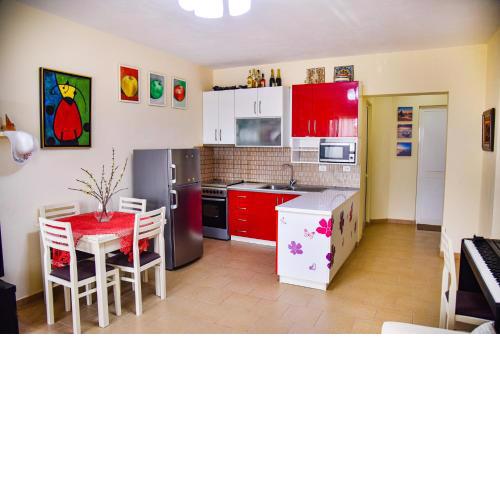 White Sea View Apartment Velipoje