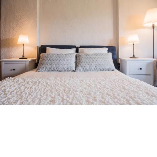 White_Blossom_Villa#colony
