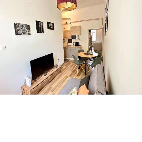 Wild Kenya Apartment in Vienna