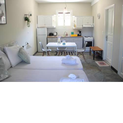 Wilson & Andrew House - The cosy studio