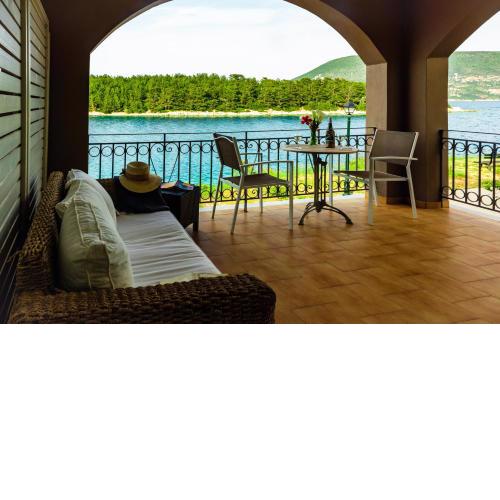 Windward Suite @ Fiscardo waterfront