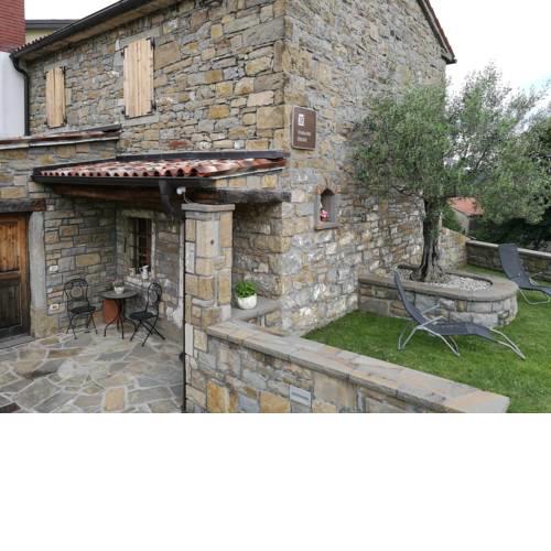 Wine House Rakar