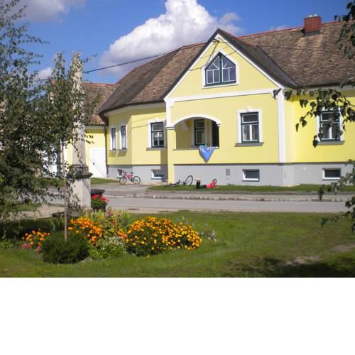 Winzerhof & Gästehaus Greil