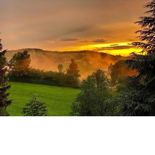 Wochenend Ferienhaus mit tollen Ausblick in die Bucklige Welt