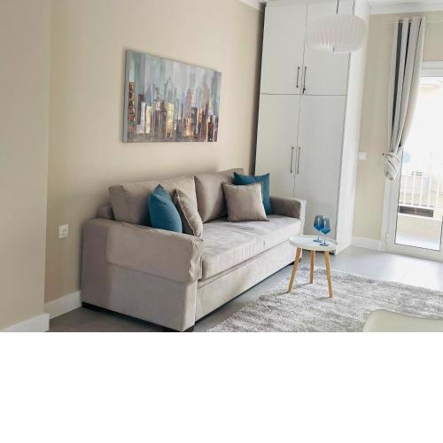 Wohnung im Zentrum Loutraki WiFi, TV, 200 Meter vom Strand