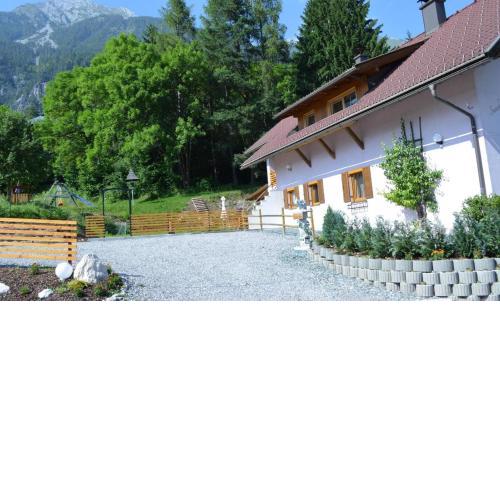 Wohnung in Khünburg mit Eigenem Garten