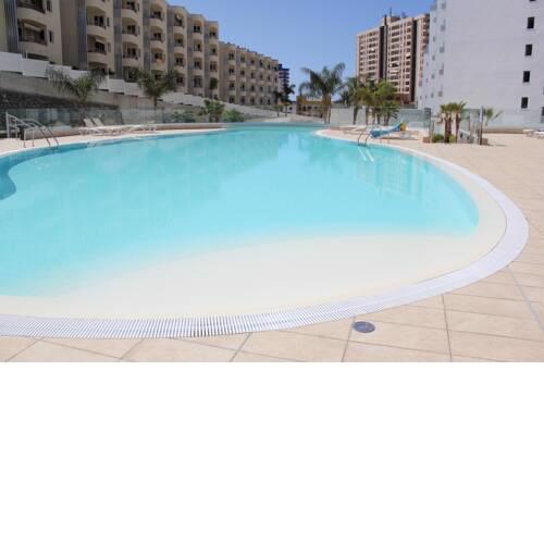 Wonderful 2 bd apartment with great terrace