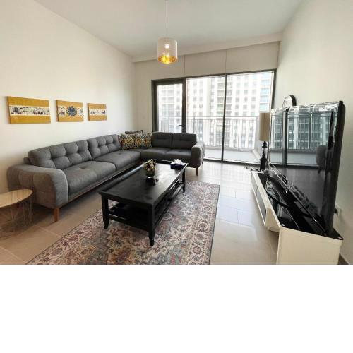 Wonderful 2bedroom with Balcony -Dubai Hills