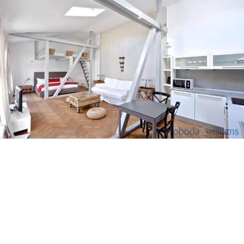 Wonderful apartment Beata next to Wenceslav square