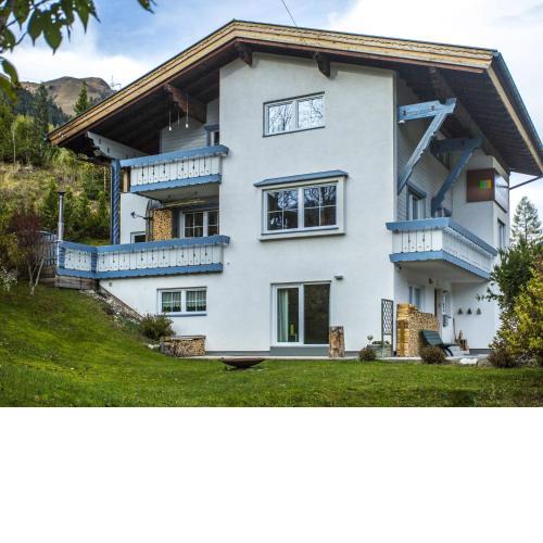 Wonderful Apartment in Lermoos near Tyrolean Zugspitz Arena