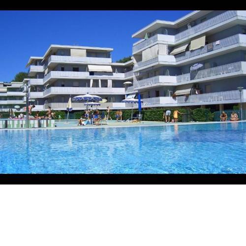 Wonderful studio apartment in a fantastic residence with 12 pools