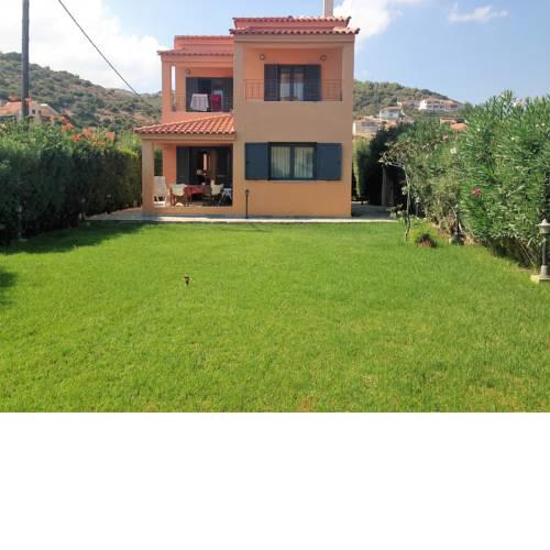 Wonderfull 2 Storey House near the beach