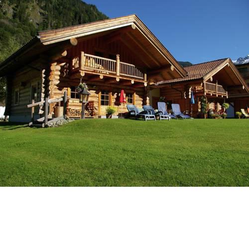 Wooden Chalet in Fusch an der Großglocknerstraße with Sauna
