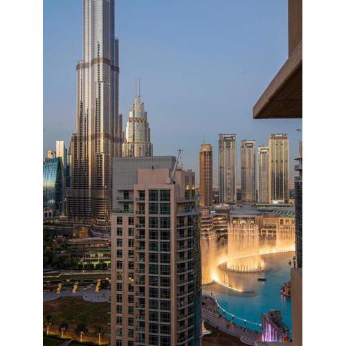WORLD CLASS 2BR with Burj Khalifa & Fountain view