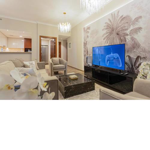 WORLD CLASS 2BR with full DUBAI SKYLINE & SEA view