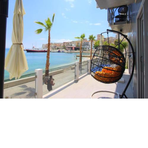 Yacht Villa