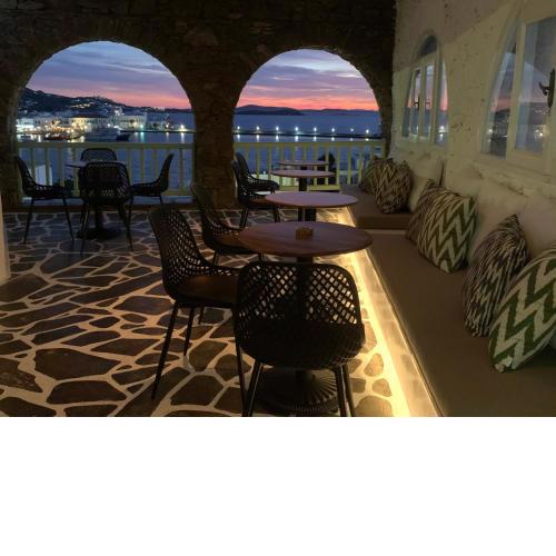 Yalos Hotel Sunset view Mykonos town private rooms