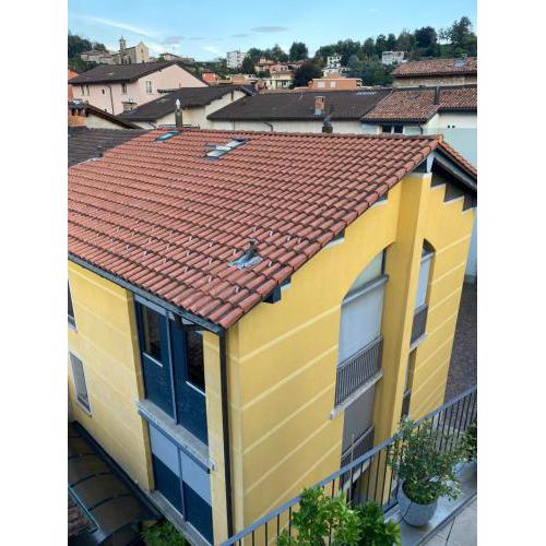 Yellow House Guest House