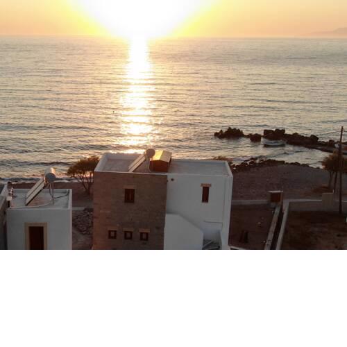 Yellow Room - The sunset in a room