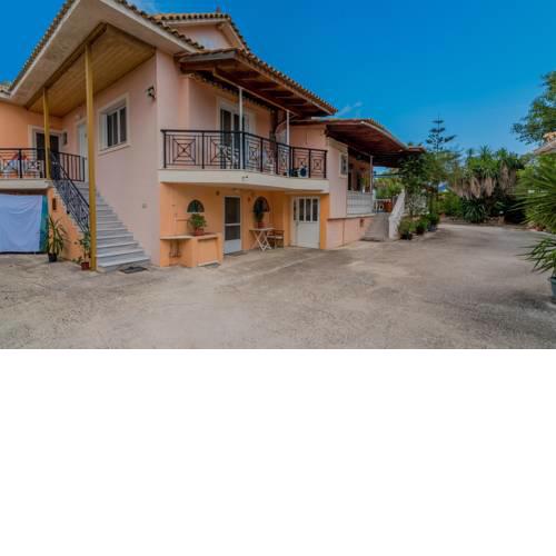 Yiannis Holiday Apartment
