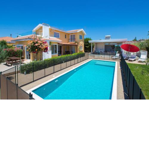 You and Your Family will Love this 5 Star Villa with Private Pool, Ayia Napa Villa 1372